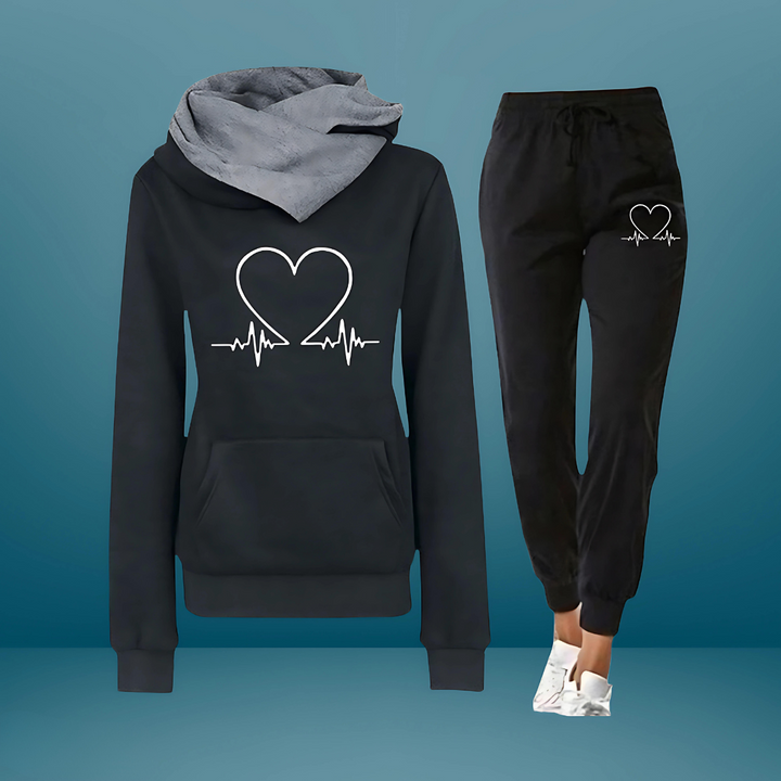 Nimue – 2-Piece Tracksuit Set with Heart Print