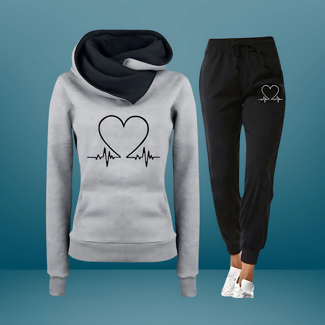Nimue – 2-Piece Tracksuit Set with Heart Print