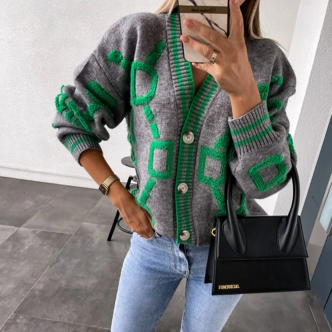 Nanette | Trendy vest with geometric design